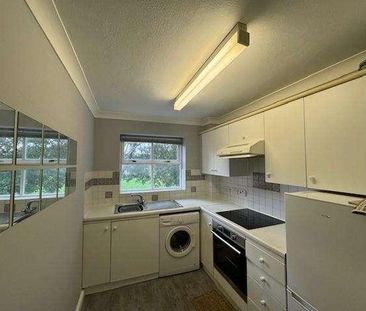 Searle Court, Appleton Square, Mitcham, CR4 - Photo 1