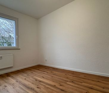 *** Attraktive 3-Zimmerwohnung mit modernem Duschbad! *** - Photo 4