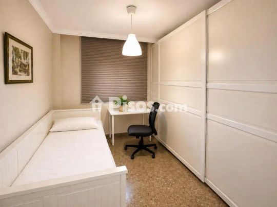 Piso en alquiler en Calle de Esquilo - Photo 1