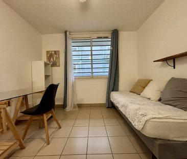 Location Appartement 1 pièce 20m² ST PIERRE 97410 - Photo 3