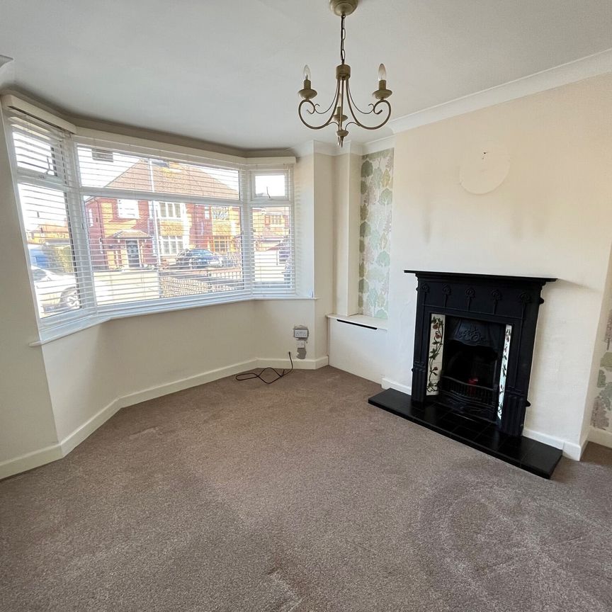 Weaver Road, Uttoxeter - Photo 1