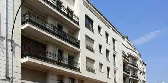 location Appartement T3 DE 83.5m² À LEVALLOIS PERRET - Photo 2