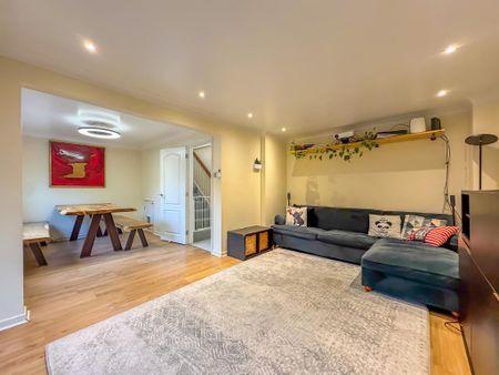 5 bedroom detached house to rent - Photo 5