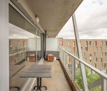 Rustig gelegen appartement vlak bij station Brugge, omringd door groen - Photo 4