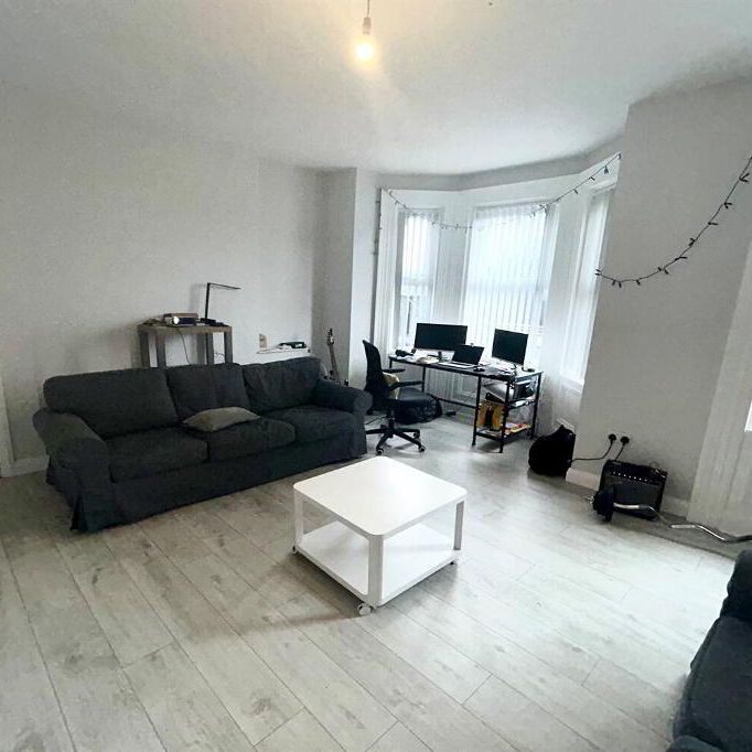 Apt 2, 15 Camden Street, Belfast, BT9 6AT - Photo 1