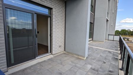 For Lease - 95 Dundas Street Unit# 121, Oakville, Ontario - Photo 3