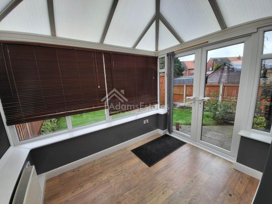 Overthorpe Avenue, Dewsbury - Photo 1