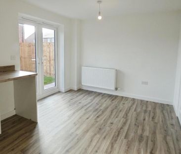 3 bedroom detached house to rent - Photo 3