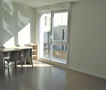 Location Appartement 1 pièce 22m² VILLENAVE D ORNON 33140 - Photo 1