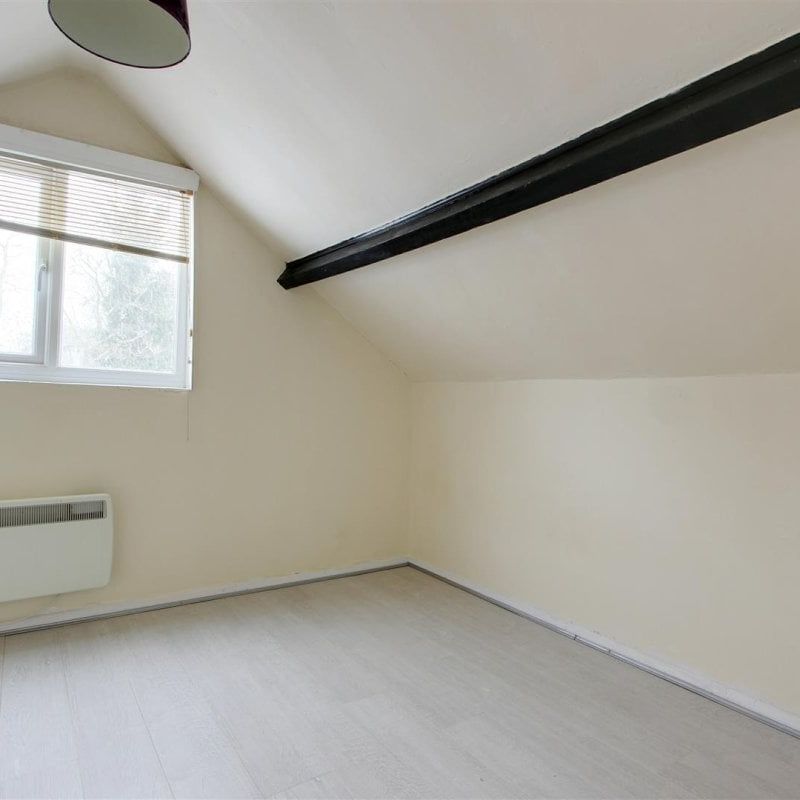 High Street, Winslow - Photo 1