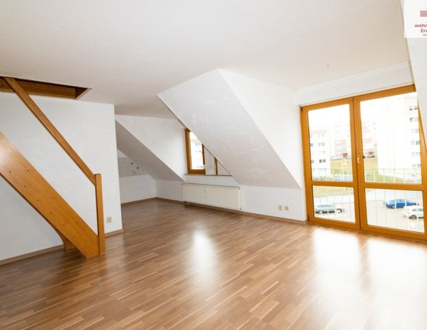 Gemütliche 4-Raum-Wohnung im Dachgeschoss im schönen Wohngebiet von Annaberg! - Photo 1