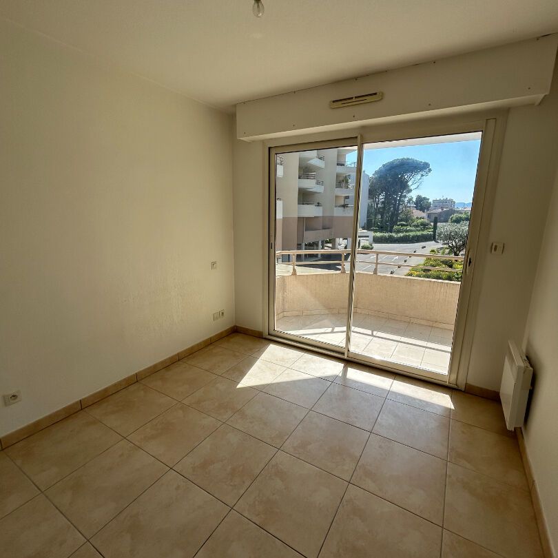 Apartment - Photo 1