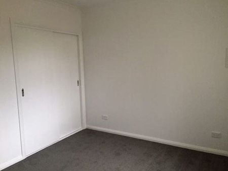 Charming 2-Bedroom Home in Lalor - Photo 3