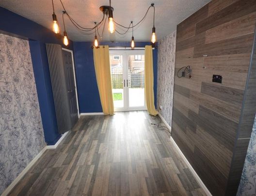 3 Bedroom Semi Detached To Let - Photo 1