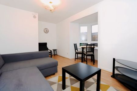 1Bedrooms, 1Bathrooms - Photo 2