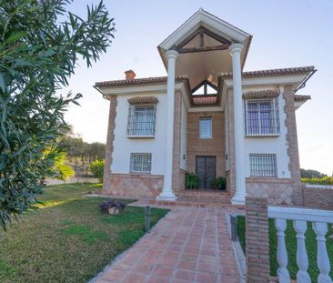 Luxury 5 room Detached House for rent in Alhaurín el Grande, Spain - Photo 1
