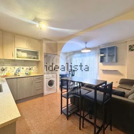 Alquiler de piso en Avenida de Palacios - Photo 1