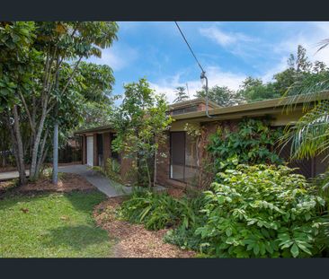 Well Situated Low-set Family Home - Photo 4