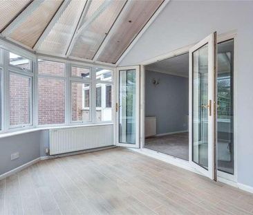 Elizabeth Road, Henley-on-thames, Oxfordshire, RG9 - Photo 3