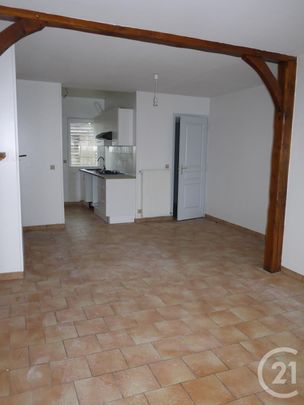 Location Maison 4 pièces 79m² BEUZEVILLE 27210 - Photo 1