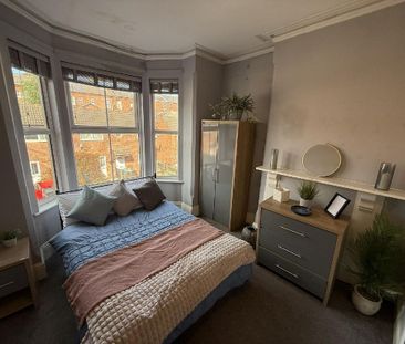 1 bedroom in a house share to rent - Photo 6