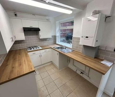 Surfeit Hill Road, Cradley Heath, West Midlands, B64 - Photo 6