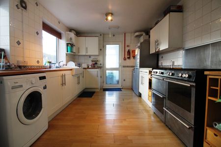 Cosmeston Street, Cathays - Photo 2