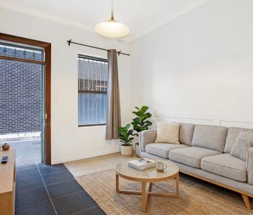 Conveniently Positioned Terrace In The Heart Of Surry Hills - Photo 5