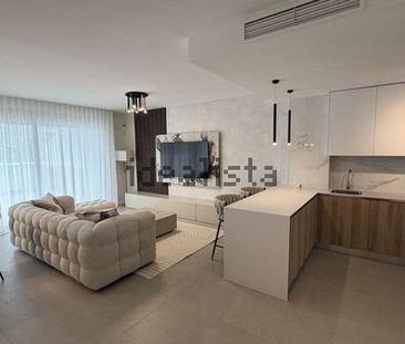 Alquiler de chalet pareado en Avenida Matas Verdes - Photo 1