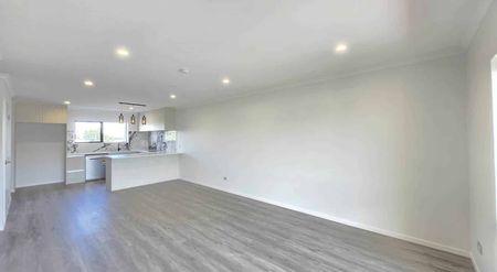 Brand-New Excitement! - Photo 4