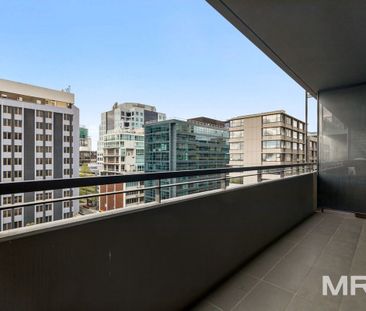 816/74 Queens Road, Melbourne - Photo 1