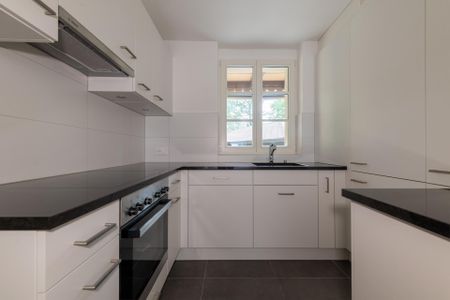 Wohnen im Herzen von Münsingen - 4.5 Zimmerwohnung zu vermieten - Photo 2