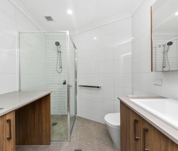 13&14/2 Howard Court, Clayton - Photo 2