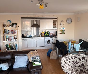 2 Bed Flat, Glaisher Street, SE8 - Photo 5