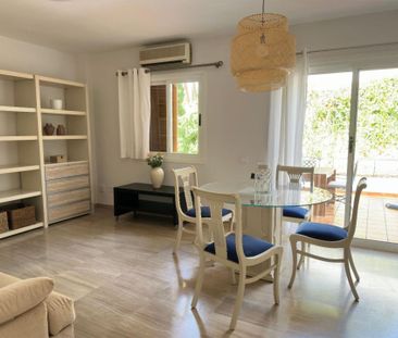 Apartamento de alquiler en Urbanización Bosque U14, 328, El Bosque - Photo 2