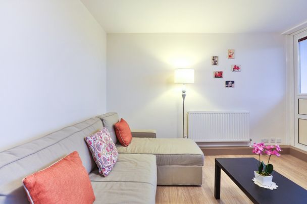 1 Bed Flat, Evelyn Street, SE8 - Photo 1