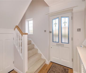 Station Road, Harpenden, Hertfordshire, AL5 4XE - Photo 3