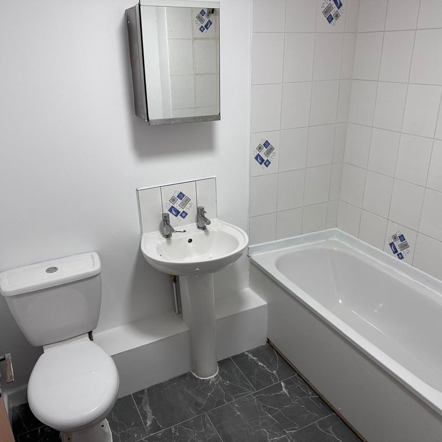 2 Bed Flat, Archbrook Mews, L13 - Photo 1