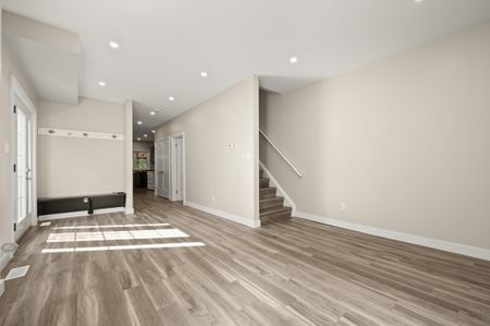 53 College Avenue West - Photo 2