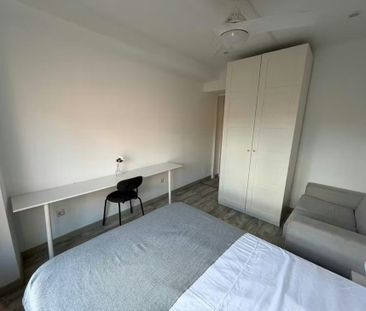 Calle San Serapio, Madrid, Community of Madrid 28026 - Photo 4