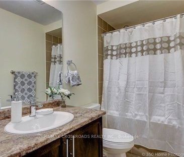 For Lease - 205 Laker Court, Newmarket, Ontario - Photo 5