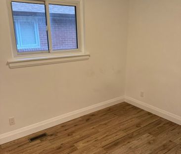 For Lease - 744 Hillcrest Road, Pickering, Ontario - Photo 3