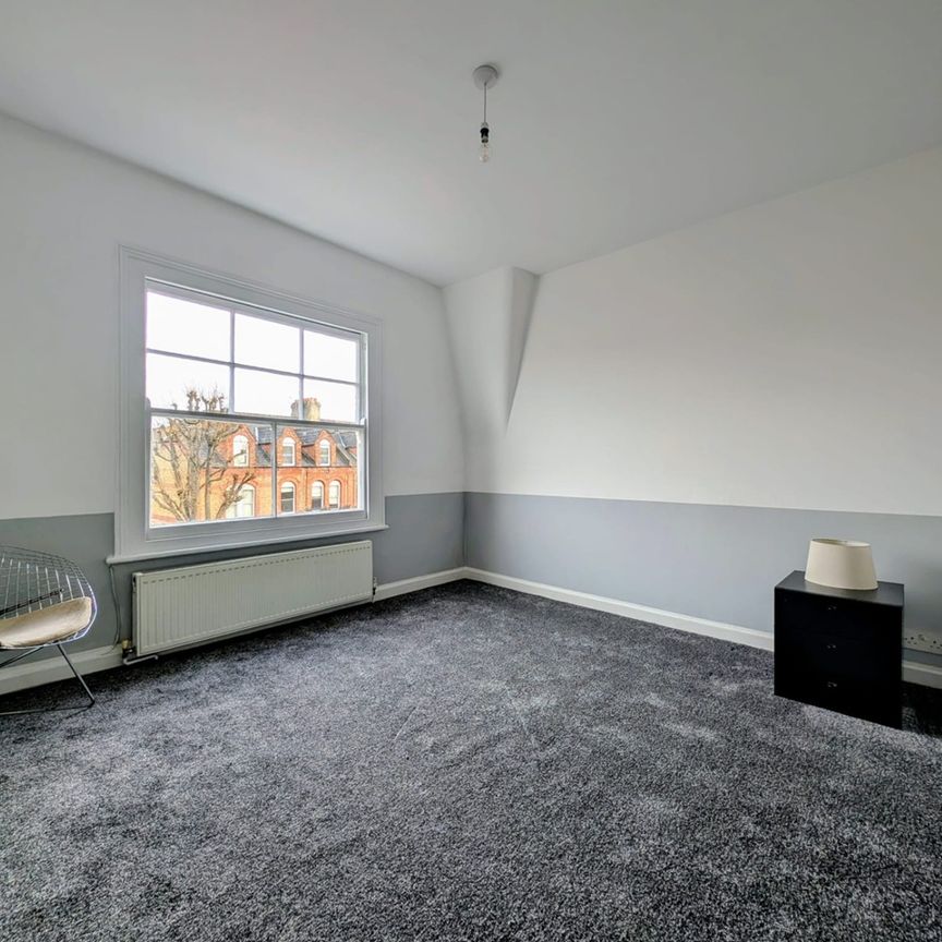 2 Bed Flat, Erpingham Road, SW15 - Photo 1