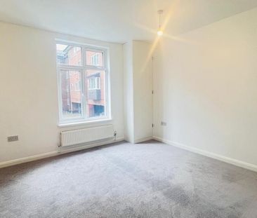 4 bedroom flat to rent - Photo 5