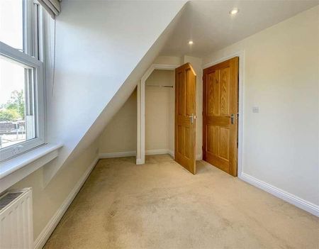 Old School House, Salisbury, SP2 - Photo 2