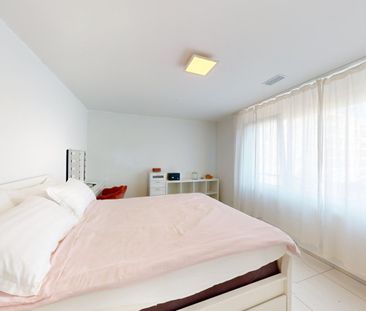 Sehr zentrale und neuwertige 4.5-Zimmer-Wohnung mit Eigentumsstandart - Foto 4