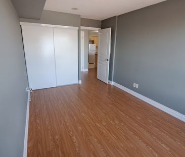 For Lease - 7 North Park Road Unit# #1202, Vaughan, Ontario - Photo 5