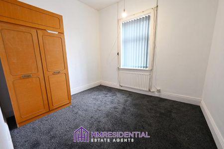 6 bedroom terraced house to rent - Photo 3