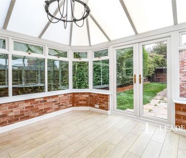 4 bedroom semi-detached house to rent - Photo 6