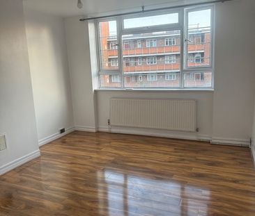 2 Bed Flat, London, SE22 - Photo 3